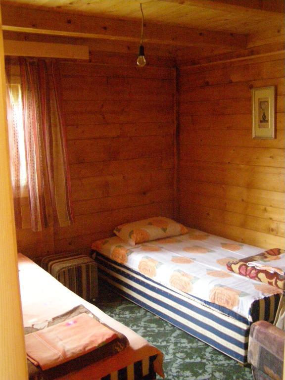 Guesthouse Kuzmanovic Guca Bilik gambar